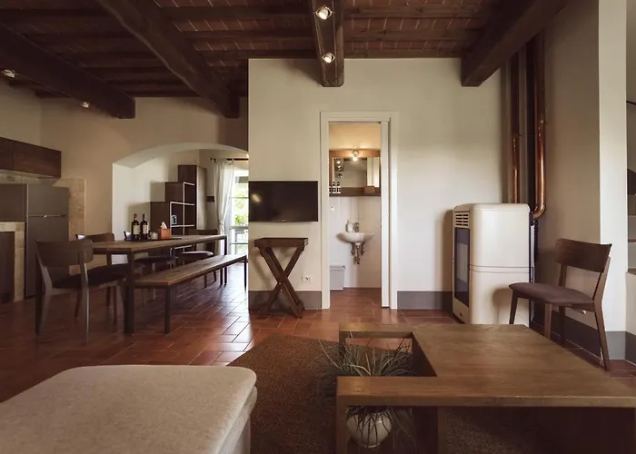 Borgo Le Colline Luxury Agriturismo In Tuscany
