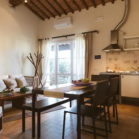 Borgo Le Colline Luxury Agriturismo In Tuscany Gambassi Terme Exterior photo