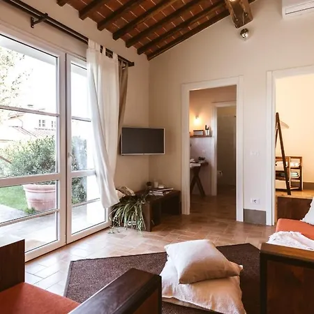 Borgo Le Colline Luxury Agriturismo In Tuscany Gambassi Terme Exterior photo
