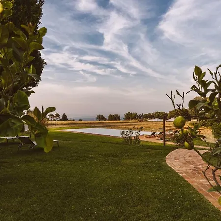 Borgo Le Colline Luxury Agriturismo In Tuscany Gambassi Terme Exterior photo